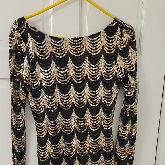 Charlotte Russe Preowned Excellent Womens Small Black and Gold Mini Formal Dress | Sz: S | Color: